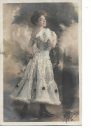 CP Artiste Comédienne Delny Robe Paillettes Dorées Wasseiges 1906 Timbre Fiscal Taxe - Künstler