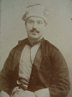 Photo CDV Gaudin Paris  Homme  Costume Afrique Du Nord  ? Plastron Et Ceinture à Rayures CA 1880-85 - L443 - Antiche (ante 1900)