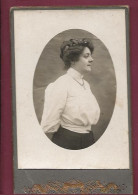 070524 - PHOTO CDV PORTRAIT VISITE - Buste Femme De Profil Coiffure Peigne Collier - Anonieme Personen