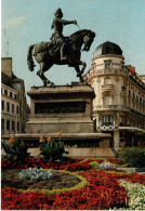 ORLEANS - Place Du Martroi - La Statue De Jeanne D'Arc - Orleans