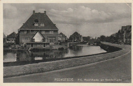 4934 97 Heemstede, P C Hooftkade En Vondelkade. 1931 (Rechtsboven Een Vouwtje)  - Autres & Non Classés