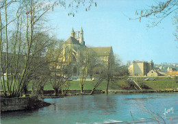 86 - Poitiers - Le Clain Et L'Eglise Montierneuf - Poitiers