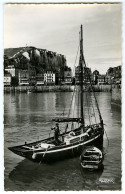 Dans Le Port Du Tréport, Le Bateau Pilote - Le Treport