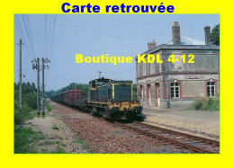 AL 135 - Train, Loco BB 63599 Passant En Gare - MARTIGNE SUR MAYENNE - SNCF - Bahnhöfe Mit Zügen