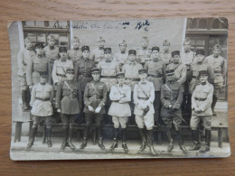 CPA PHOTO LES GRADES DE LA 5eme BATTERIE DU 75 R.A.C - Regiments
