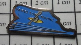 222 Pin's Pins / Beau Et Rare / SPORTS / CANOE KAYAK VAIRES SUR MARNE Bon Un Vaires , ça Va ... - Kano