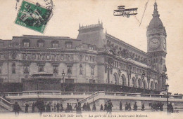 La Gare De Lyon : Vue Extérieure - Metro, Stations