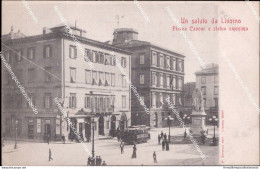 Af806 Cartolina Un Saluto Da Livorno Piazza Cavour E Statua Omonima Toscana - Livorno