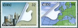 IRLANDE 1995 - Europa - Paix En Europe - 2 V. De Feuilles - Gommés - 1995