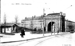 Metz. Porte Serpenoise - Metz