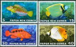PAPUA NEW GUINEA 1976 - Poissons - 4 V. - Fishes