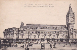 La Gare De Lyon : Vue Extérieure - Metro, Stations