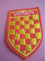 Ecusson Tissu Ancien /VATAN / Indre / Vers 1950- 1970                                  ET666 - Blazoenen (textiel)