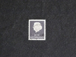 PAYS BAS NEDERLAND YT 602 OBLITERE - REINE JULIANA - Used Stamps