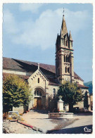 CPSM Dentelée 10.5 X 15 Isère THEYS L'Eglise Et La Fontaine - Theys