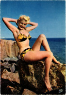 CPM AK Sexy Woman At The Beach PIN UP RISQUE NUDES (1410510) - Pin-Ups