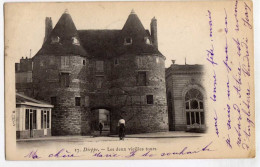 76 - DIEPPE - Les Deux Vieilles Tours - Dieppe