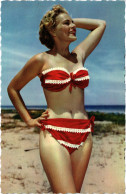 CPM AK Sexy Woman At The Beach PIN UP RISQUE NUDES (1411131) - Pin-Ups
