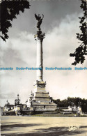 R095802 Bordeaux Le Monument Des Girondins. Renaud And Buzaud. RP. 1958 - Monde