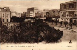 CPA AK Sfax Boulevard De France TUNISIA (1405021) - Tunisia