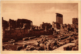 CPA AK Baalbek Temple De Jupiter Grande Cour SYRIA (1404033) - Syria