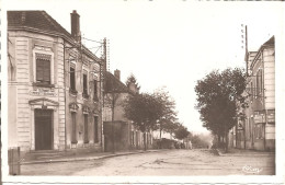 SAINT-BONNET-DE-JOUX (71) La Poste Et Route De Charolles  CPSM  PF - Autres & Non Classés