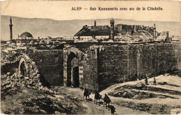 CPA AK Aleppo Bab Kennessrin Avec Arc De La Citadelle SYRIA (1403967) - Syrien