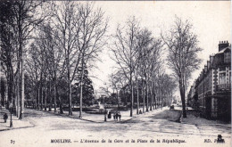 03 - Allier -  MOULINS -   L Avenue De La Gare Et La Place De La Republique - Moulins