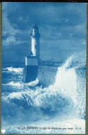 76 - LE TREPORT - Effet De Vagues Par Gros Temps - Le Phare - Le Treport