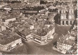 AUCH (32) Vue Aérienne - La Place De La Mairie Et La Basilique Sainte-Marie  CPSM GF - Auch