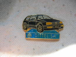 Pin's Du Concessionnaire Wolkswagen DITTEL SA à Colmar. Golf Noire - Volkswagen