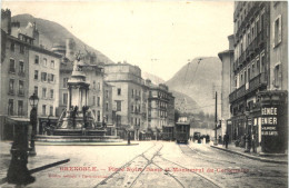 Grenoble - Place Notre Dame - Grenoble