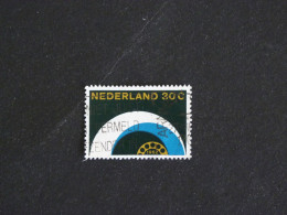 PAYS BAS NEDERLAND YT 754 OBLITERE - AUTOMATISATION RESEAU TELEPHONIQUE / CADRAN ET CERCLES - Used Stamps