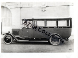 NICE . L'AUTOBUS DE L'HOTEL GALLIC A SA SORTIE D'USINE - Coches