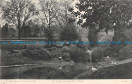 R096051 The Lake. Victoria Park. Bath. 1906 - Wereld