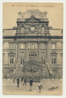 LILLE - Cour D'honneur De La Préfecture - Animée - Lille