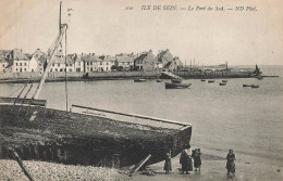 ILE DE SEIN : LE PORT AU SUD - Ile De Sein