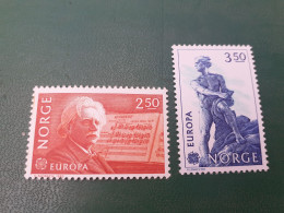 TIMBRES  NORVEGE  ANNEE  1983    N  841  /  842        NEUFS  LUXE** - Nuovi