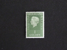 PAYS BAS NEDERLAND YT 883 OBLITERE - REINE JULIANA - Used Stamps