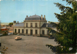 BUSSEAU SUR CREUSE .  La Gare - Other & Unclassified