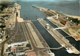 OUISTREHAM RIVA BELLA . Vue Générale Du Port . LA France VUE DU CIEL - Riva Bella