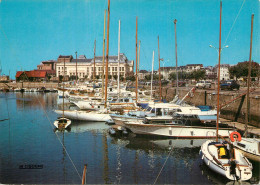 DEAUVILLE . Le Port - Deauville