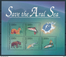 Mi Block 17 ** MNH Save The Aral Sea Fauna Joint Issue Caracal Cat Cats Trout Hyena Sturgeon Pike Asp Fish - Kirgisistan