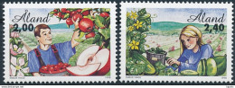 Mi 134-35 ** MNH Agriculture Apple Cucumber Fruit Vegetables - Ålandinseln