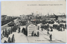 C. P. A. : 17 : LA PALLICE : Débarquement Des Troupes (Sept.1914), "La Rochelle Pour Les Blessés Des Bureaux Militaires - La Rochelle