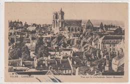 46 DEPT 52 : édit. N D N° 102 : Langres Vue Sur La Cathédrale Saint Mammès - Langres