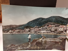 Cartolina Varigotti è Una Frazione Di Finale Ligure In Provincia Di Savona, Borgo Vecchio Visto Dal Molo 1954 - Genova