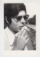 Man With Cigarette, Portrait, Vintage Orig Photo 8.4x12.6cm. (25148) - Personnes Anonymes