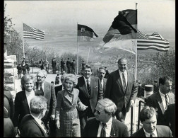 Ronald And Nancy Reagan USA Helmut Kohl Germany Hambach Castle Deutschland 1985 Original EPA Press Photo - Beroemde Personen