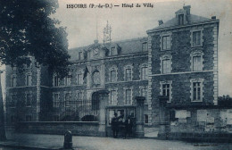 Issoire - Place Et L'hôtel De Ville - Issoire